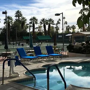 Hotel Getaways At Tennis Club, Palm Springs